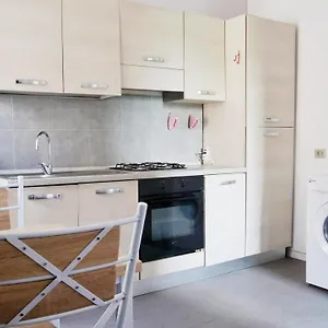 House In Ronchetto Delle Rane Appartamento